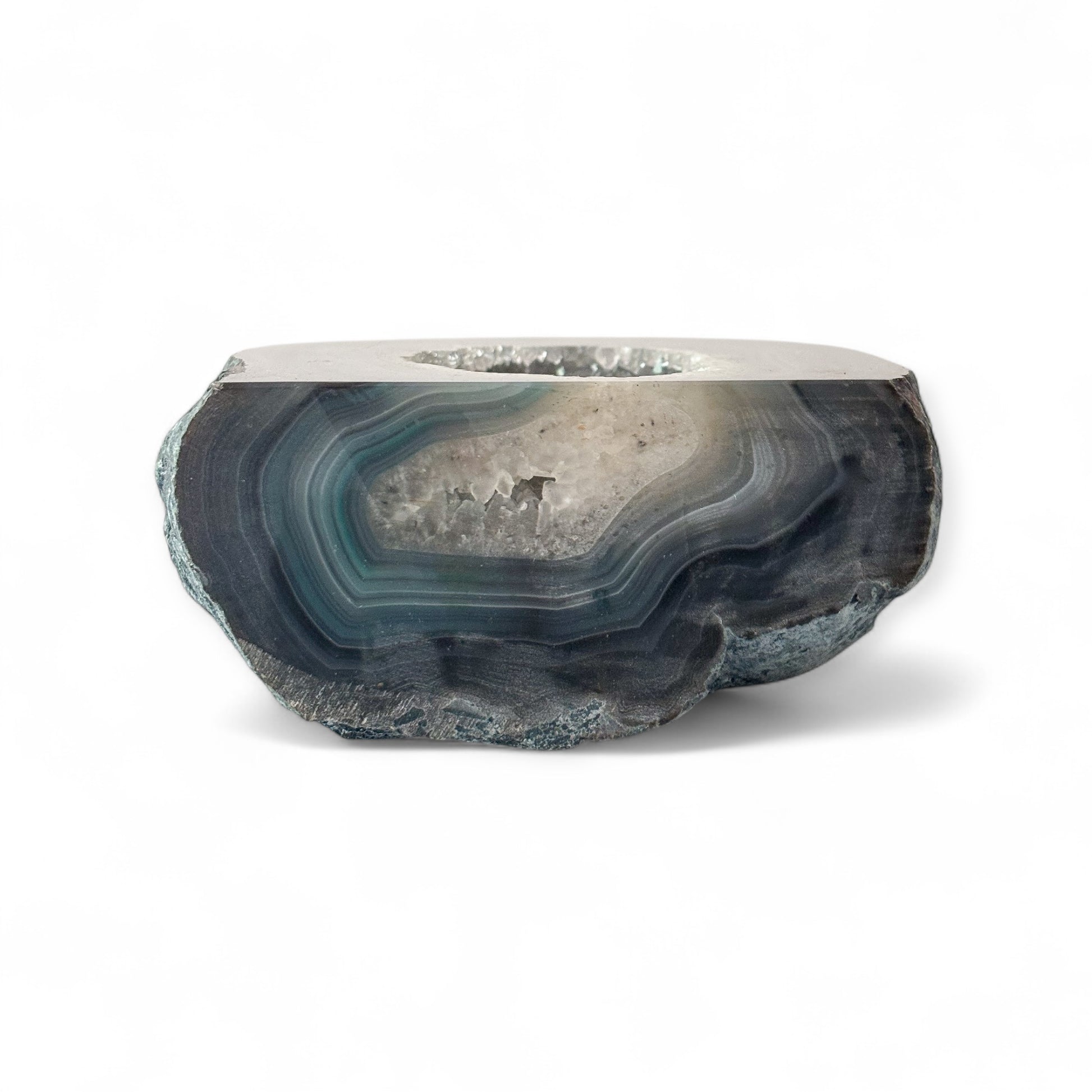 Zoomed-in shot highlighting the sparkle of the geode’s inner core