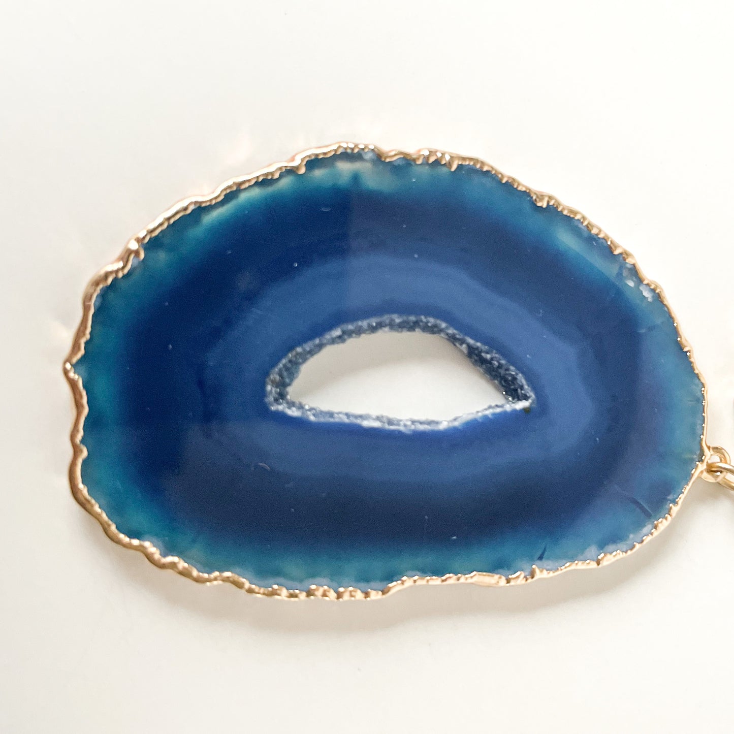Pull Through Blue Agate Slice with Seahorse Drusy Pendant on a 32" Matte Gold Plated Dynamite Chain